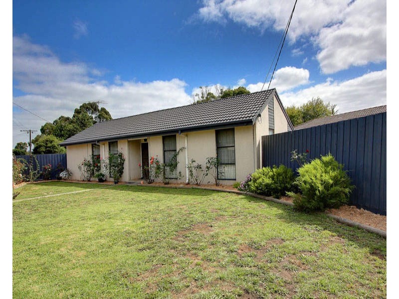 73 Robertson Drive, Mornington VIC 3931