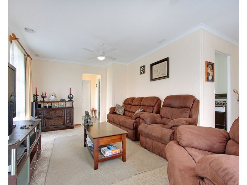 73 Robertson Drive, Mornington VIC 3931