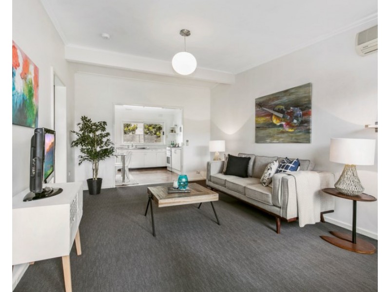 1/12 Campbell Grove, Mornington VIC 3931