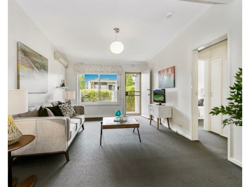 1/12 Campbell Grove, Mornington VIC 3931