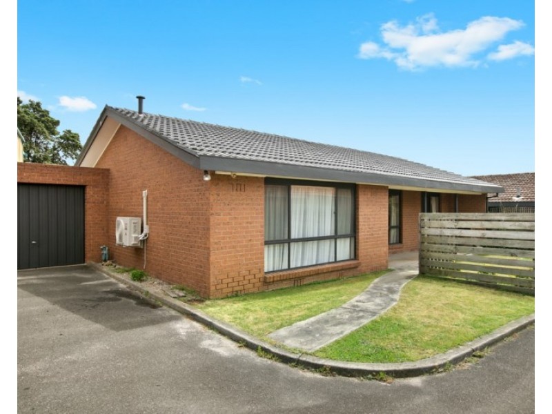 4/9 King Georges Avenue, Mornington VIC 3931