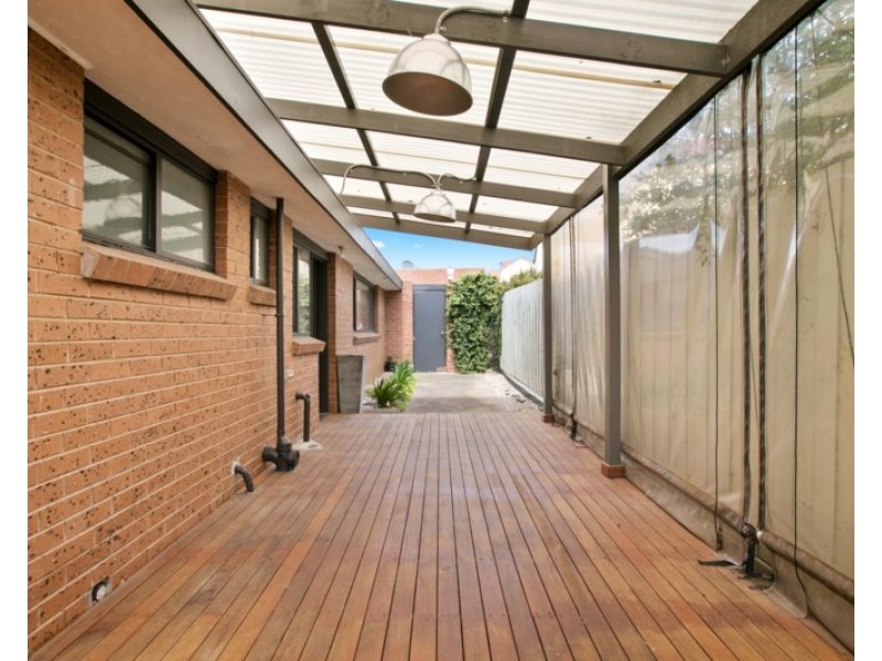 4/9 King Georges Avenue, Mornington VIC 3931