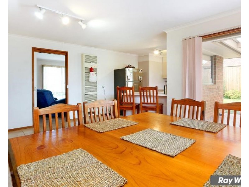 6 Flora Road, Mount Martha VIC 3934