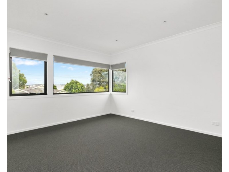 93 Rymer Avenue, Safety Beach VIC 3936