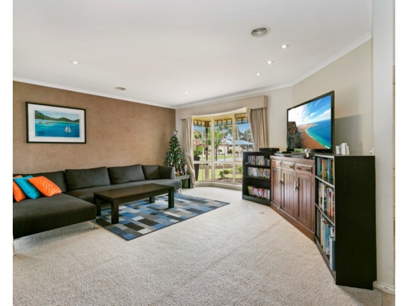 4 Kingston Close, Mornington VIC 3931