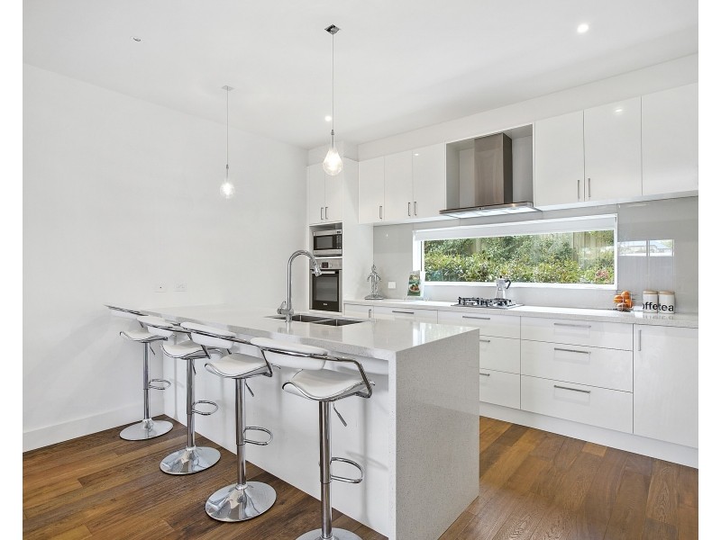 2/9 Venice Street, Mornington VIC 3931