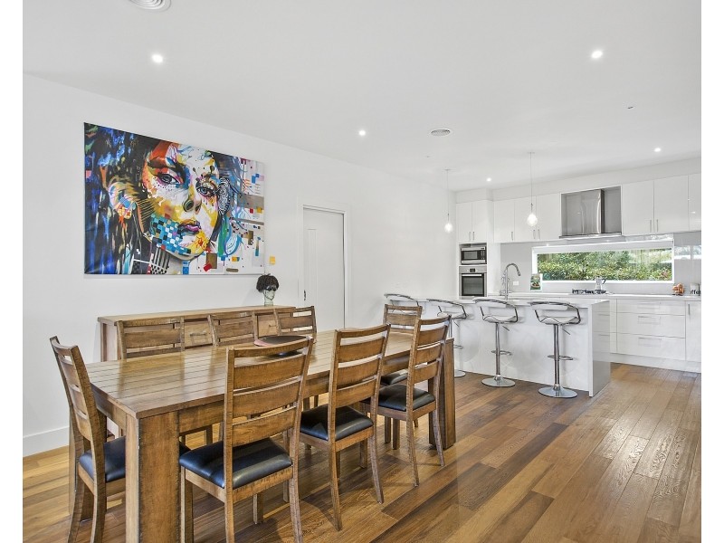 2/9 Venice Street, Mornington VIC 3931