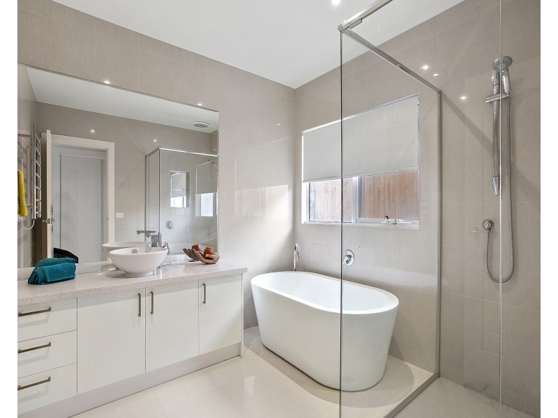 2/9 Venice Street, Mornington VIC 3931