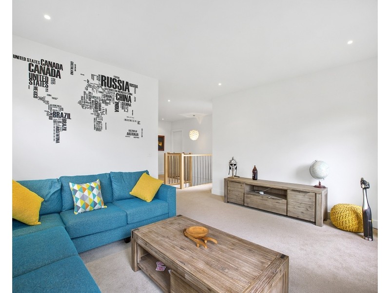 2/9 Venice Street, Mornington VIC 3931