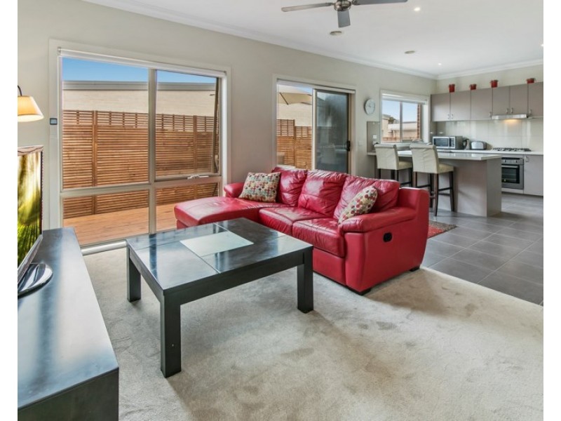 4/5 Wood Street, Mornington VIC 3931