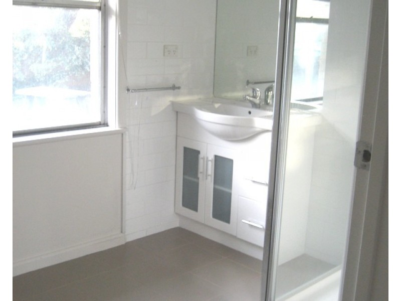 4 Karella Crescent, Mornington VIC 3931