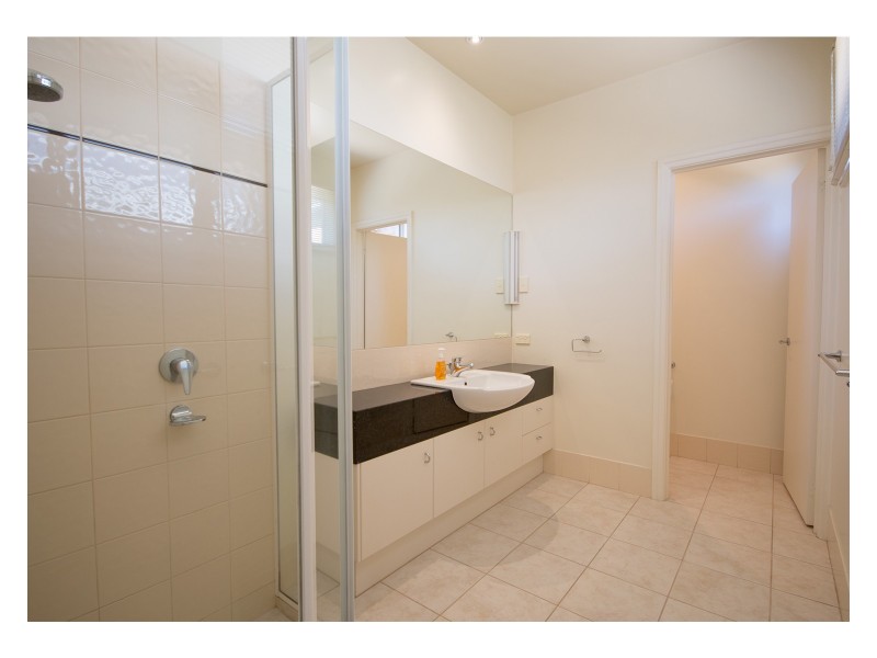 11a Northcote Terrace, Mornington VIC 3931