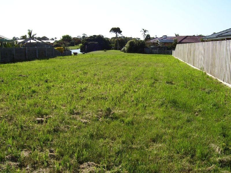 18 Country Club Drive, Safety Beach VIC 3936