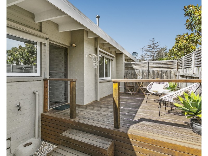 1/12 Campbell Grove, Mornington VIC 3931