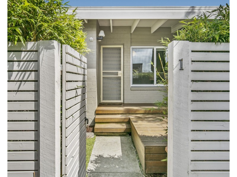 1/12 Campbell Grove, Mornington VIC 3931