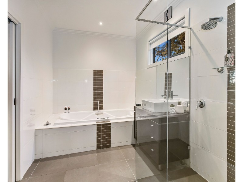 125 Rutland Avenue, Mount Eliza VIC 3930