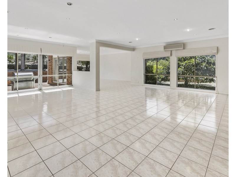 10 Benton Grange Drive, Mornington VIC 3931