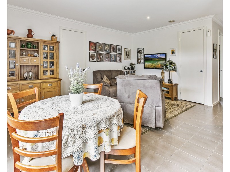 2/11 Wood Street, Mornington VIC 3931