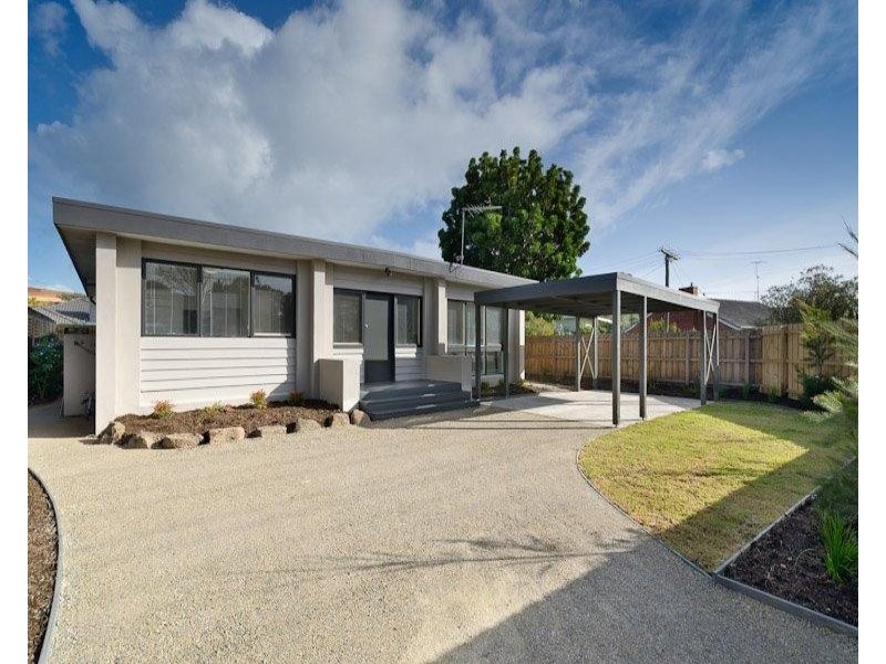 12 Fleet Street, Mornington VIC 3931