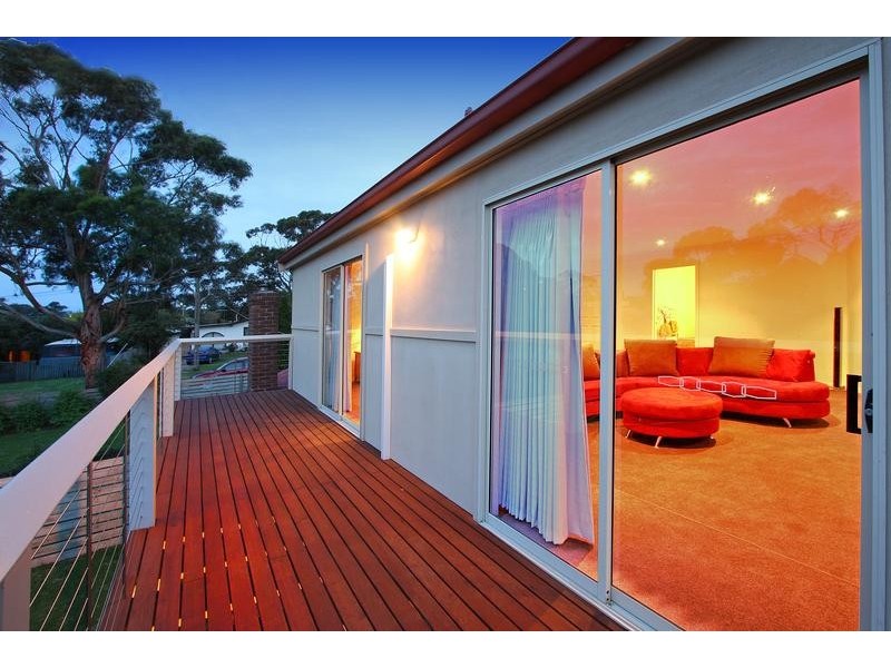 2 Lombardy Avenue, Dromana VIC 3936