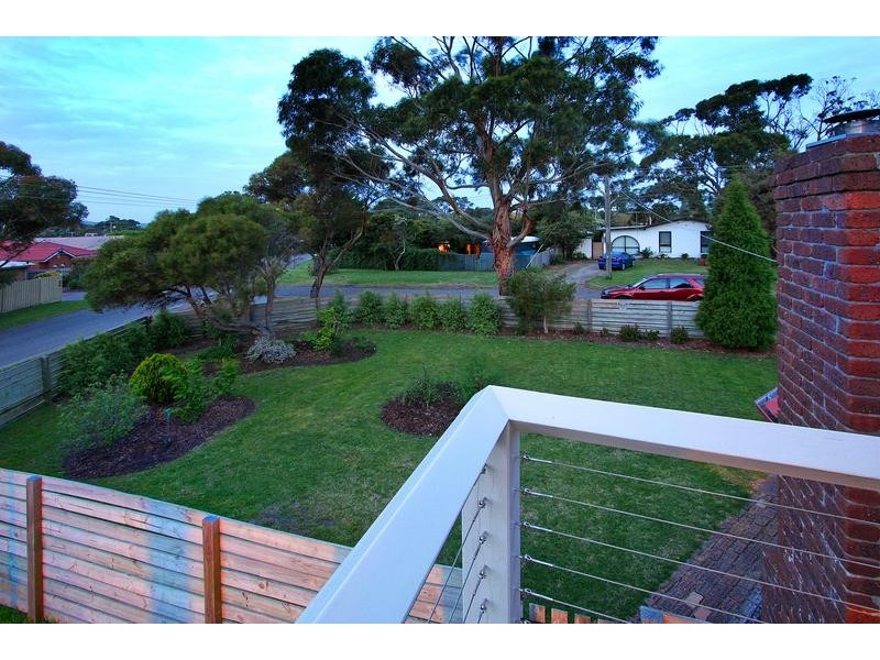 2 Lombardy Avenue, Dromana VIC 3936