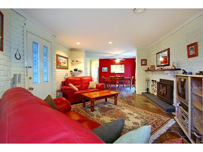 2 Lombardy Avenue, Dromana VIC 3936