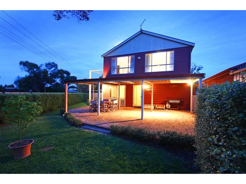 2 Lombardy Avenue, Dromana VIC 3936