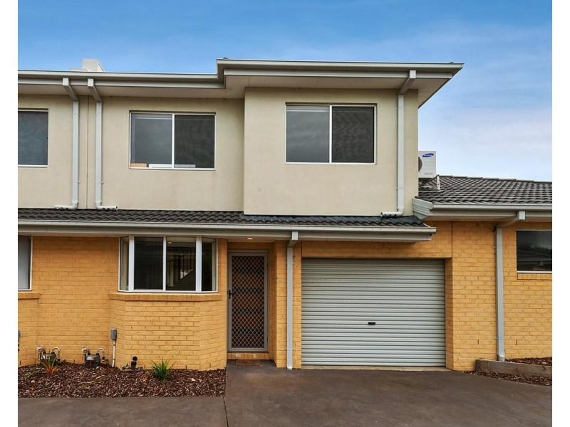 8/102a Country Club Drive, Safety Beach VIC 3936