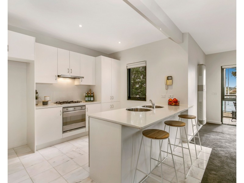 1/36 Hampden Street, Mornington VIC 3931