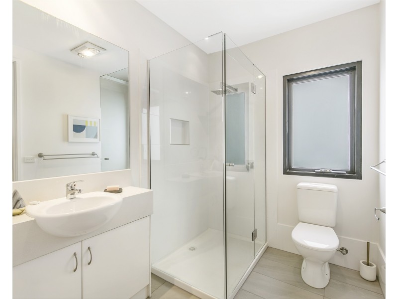 1/36 Hampden Street, Mornington VIC 3931