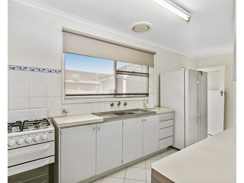 17 Melinga Crescent, Mornington VIC 3931