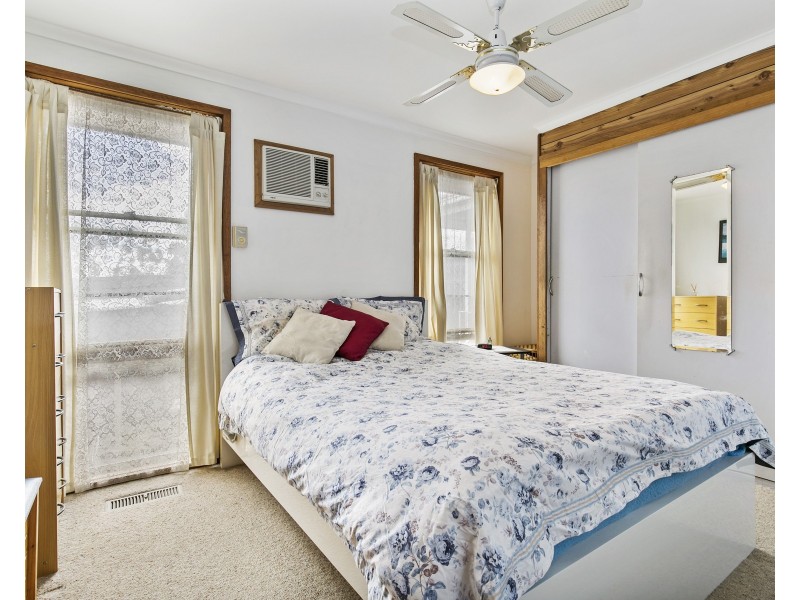 17 Melinga Crescent, Mornington VIC 3931