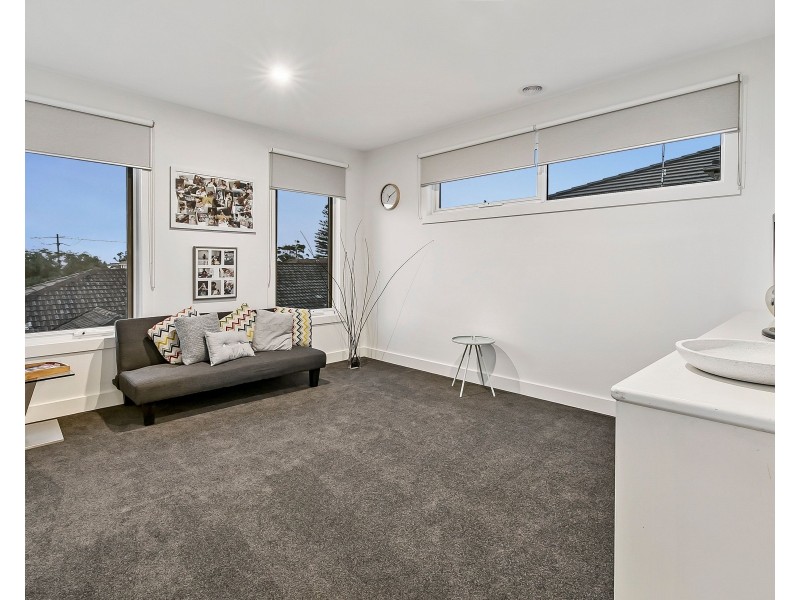 4/4 Beach Grove, Mornington VIC 3931