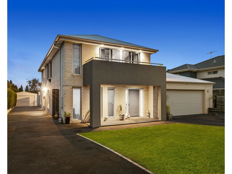 13 Lucas Place, Mornington VIC 3931