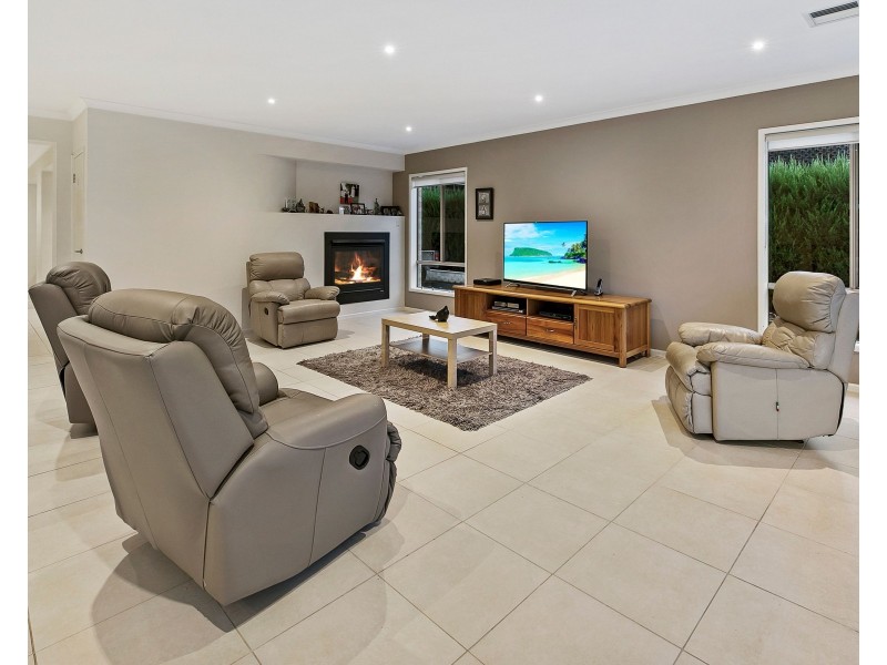 13 Lucas Place, Mornington VIC 3931