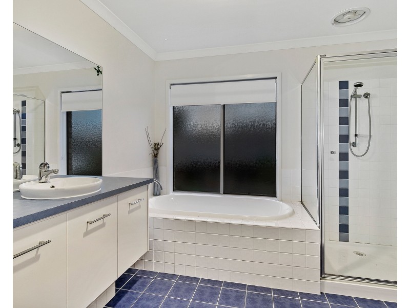 13 Lucas Place, Mornington VIC 3931