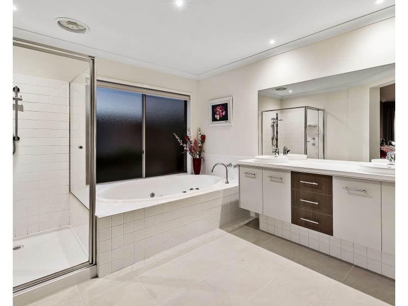 13 Lucas Place, Mornington VIC 3931