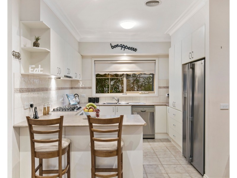 1/4 Turnbull Street, Mornington VIC 3931