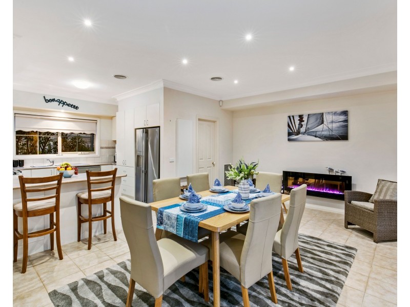 1/4 Turnbull Street, Mornington VIC 3931