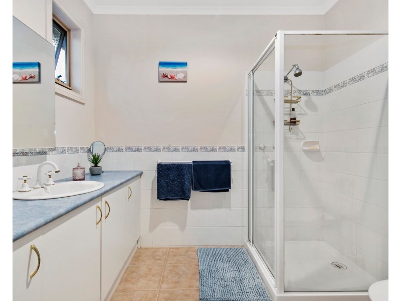 1/4 Turnbull Street, Mornington VIC 3931