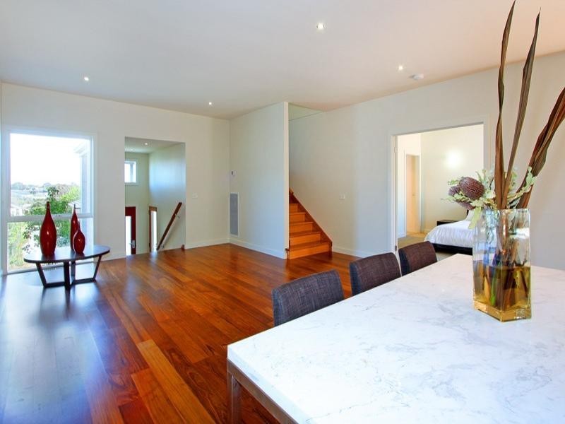 4/5 Lucerne Avenue, Mornington VIC 3931
