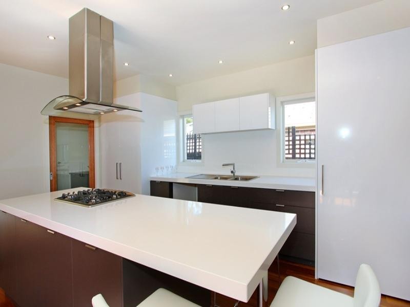 4/5 Lucerne Avenue, Mornington VIC 3931