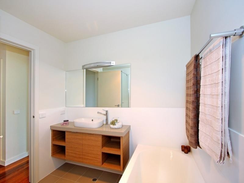 4/5 Lucerne Avenue, Mornington VIC 3931