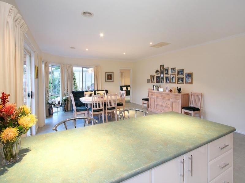 45 Noah Close, Mornington VIC 3931