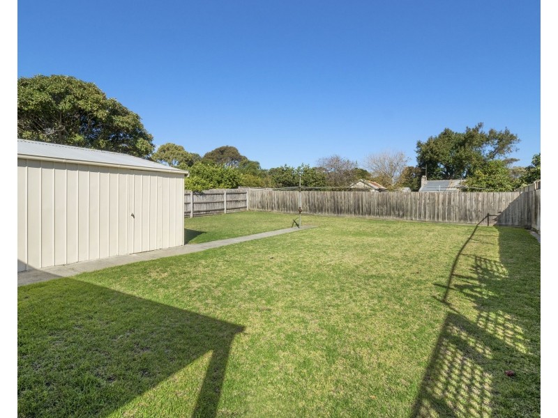 13 Cairns Street, Rosebud VIC 3939