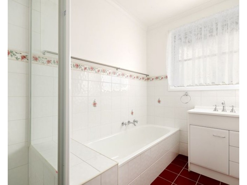 51 Robertson Drive, Mornington VIC 3931