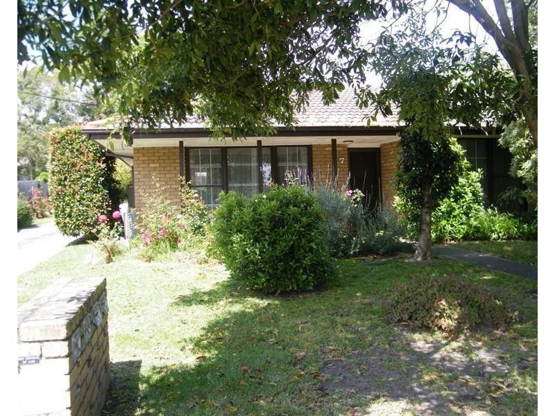 1/7 Bloom Street, Frankston VIC 3199