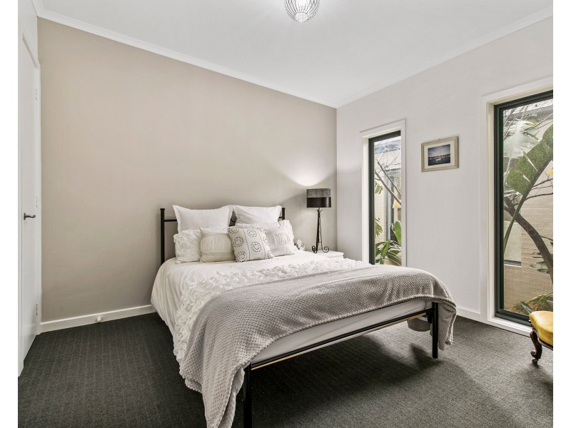 36 Kathleen Crescent, Mornington VIC 3931