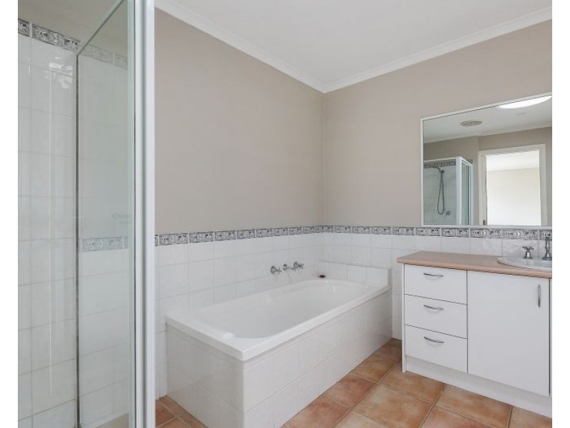 2/34 Oakland Street, Mornington VIC 3931