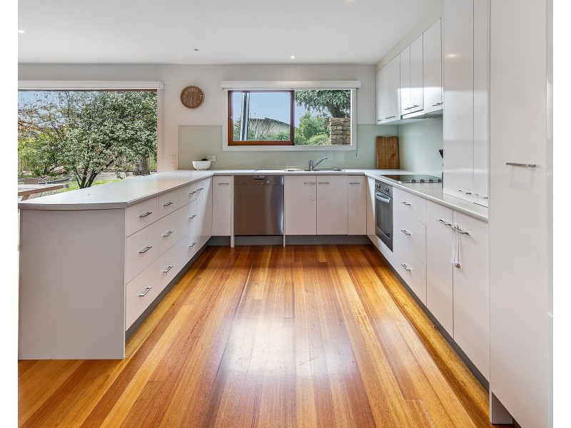 17 Hinkler Street, Mount Martha VIC 3934